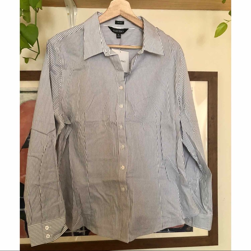 Ellen Tracy blue & white pinstripe blouse NWT